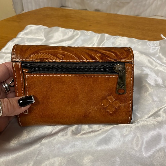 Patricia Nash wallet - Picture 6 of 7